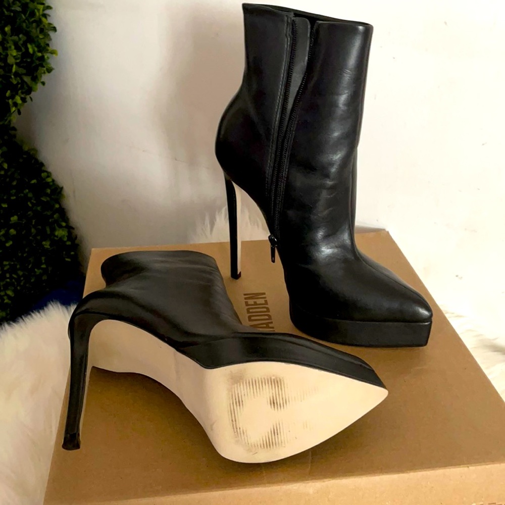 Velina Steve Madden. I only wore them once